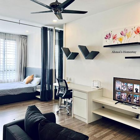 Cozy Style 2 Pax 名宿 - Landmark Residence 2- Free Wi-Fi, Free Parking, Youtube Каджанг Екстер'єр фото